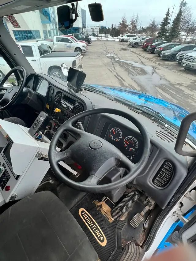 Thumbnail 2020 Nescon Xbroom Mechanical High Dump Sweeper Thumbnail 2020 Nescon Xbroom Mechanical High Dump Sweeper